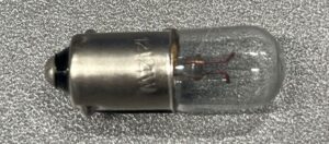 12V-0,33A-4W SKALENLÄMPCHEN-BAJONETT,  10X28MM OSHINO