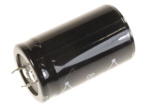 8200UF-63V MCHPR63V828M30X51 ELKO RADIAL 105° 30X51MM